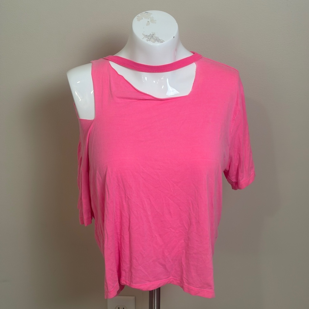Alice + Olivia Roslyn Cut Out Tee
